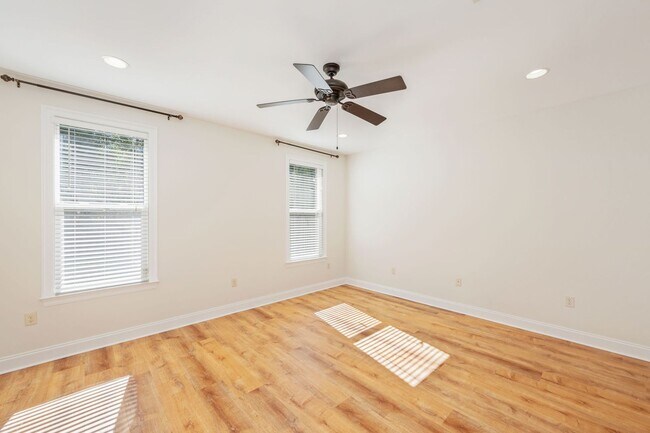 Building Photo - Swift Creek Preserve 5 Bedroom Beauty!