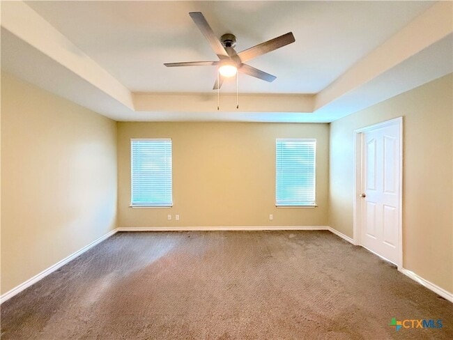 Building Photo - 849 Scenic Hills Dr