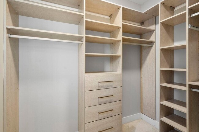 Building Photo - 1841 NW 42nd Dr