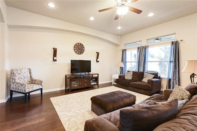 Building Photo - 1802 Discovery Blvd