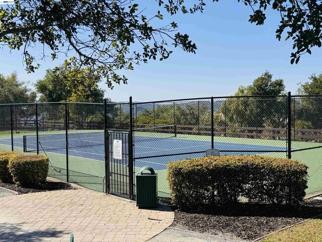 Building Photo - 25806 Clear Springs Ct