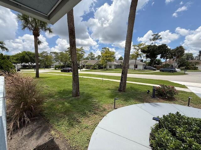 Building Photo - 847 Foresteria Ave