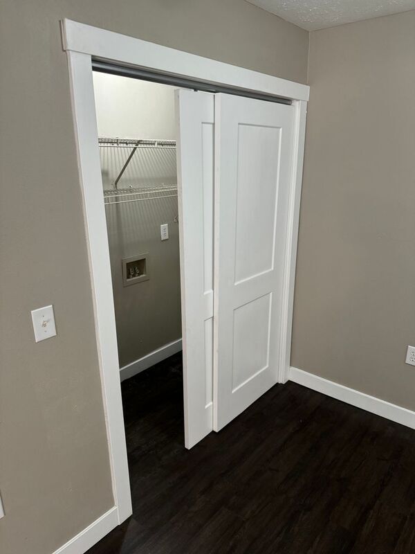 Building Photo - 2121 Southfork Dr