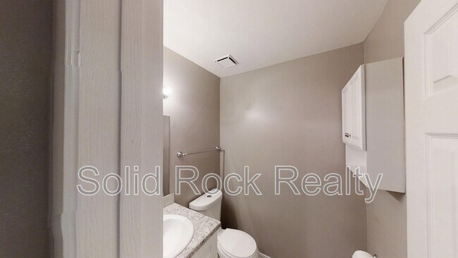 Building Photo - 2309 Lexington Village Ln