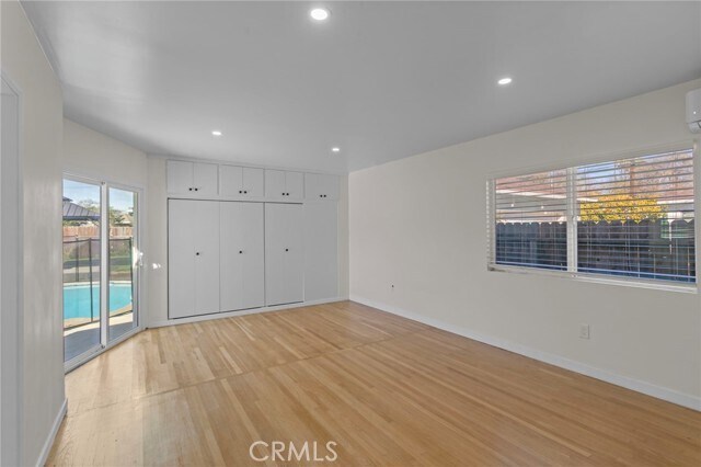 Building Photo - 5741 E 23rd St