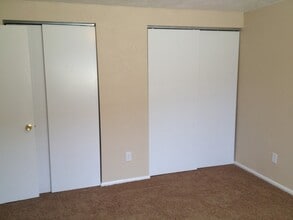 Building Photo - 3532 Valley Heights Dr