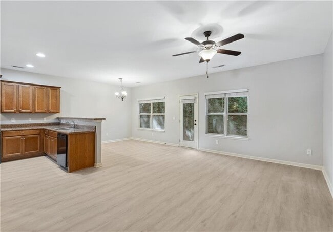 Building Photo - 149 Sunset Ln