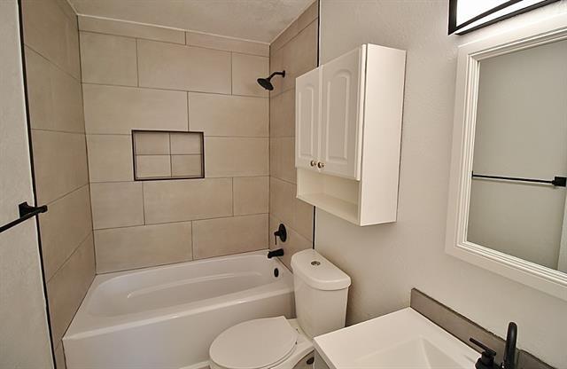 Building Photo - 1212 Neptune Dr