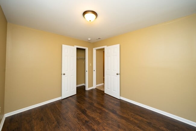 Building Photo - Move-In Ready Modern Makeover! Spacious 4-Bedroom Gem You’ll Love!