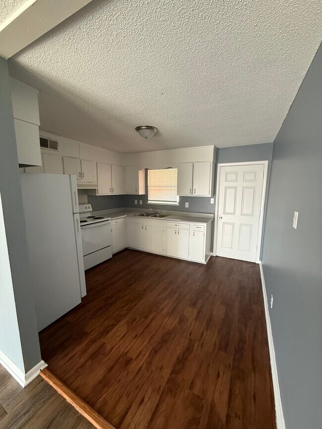 Building Photo - 3619 Patton Rd SW