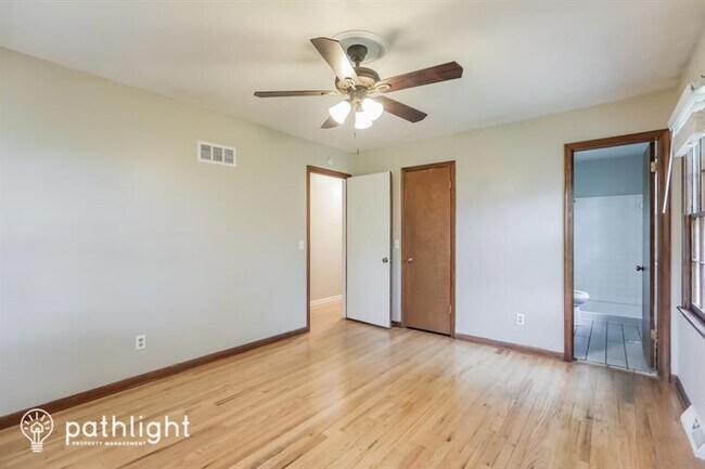 Building Photo - 10120 W 66th Terrace