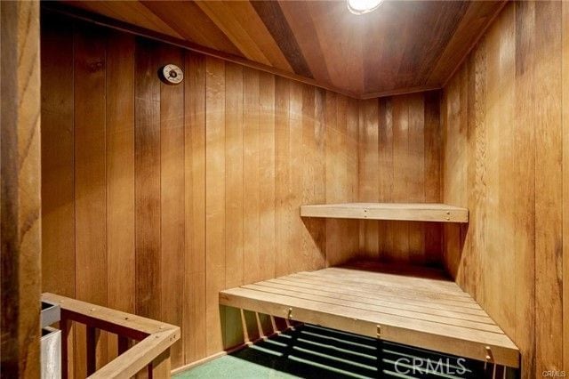 Building Photo - 2345 Roscomare Rd