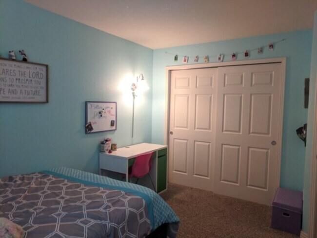 Building Photo - 9153 Sagebrush Trail