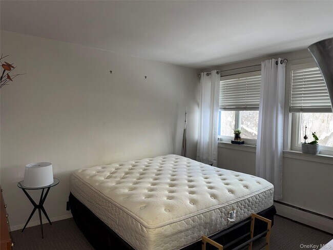 Building Photo - 3 Wyndover Woods Ln