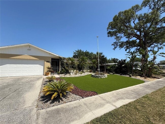 Building Photo - 2729 Nodosa Dr