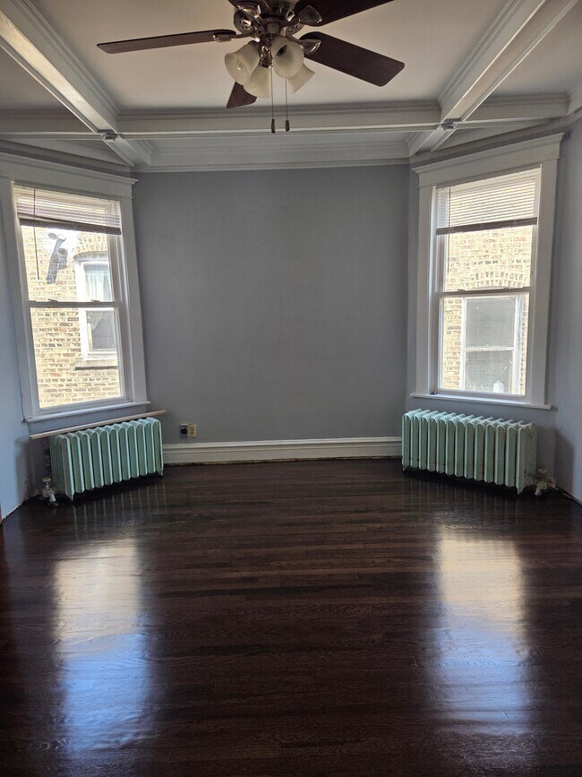 Building Photo - 4740 N Drake Ave