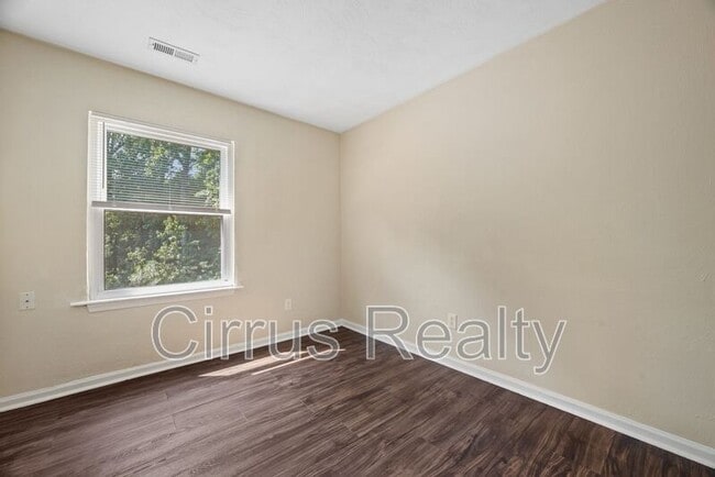 Building Photo - 49 Fulton St