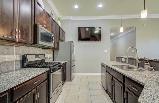 Building Photo - 18707 Naples Ridge Ct
