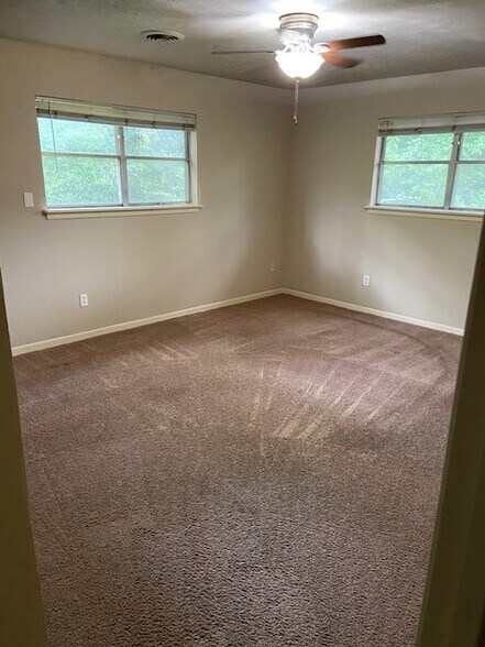 Building Photo - 232 Bellvue dr