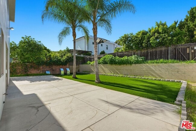 Building Photo - 6717 Sunnyslope Ave