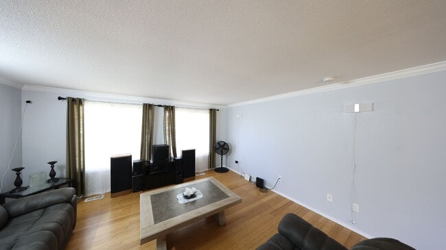 Building Photo - 3 Bed 2 Bath - Ideal Location - Pet Friendly - NAS Whidbey