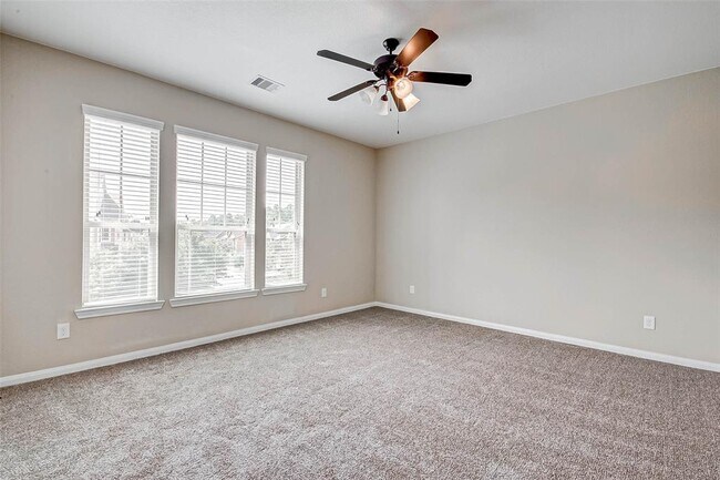 Building Photo - 26 Cheswood Manor Drive