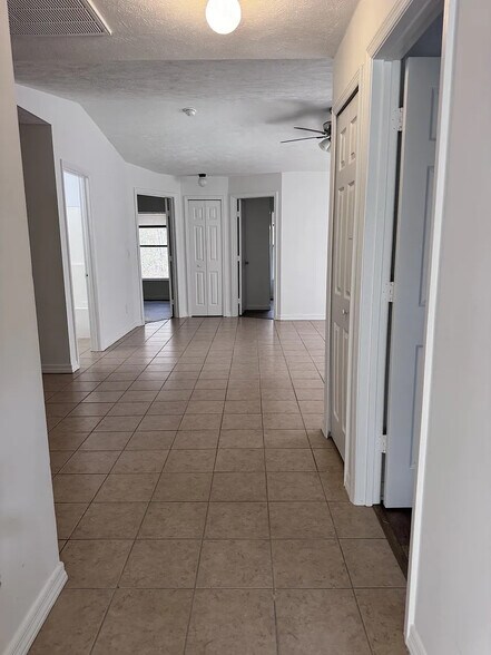 entryway - 8016 Lowndes St