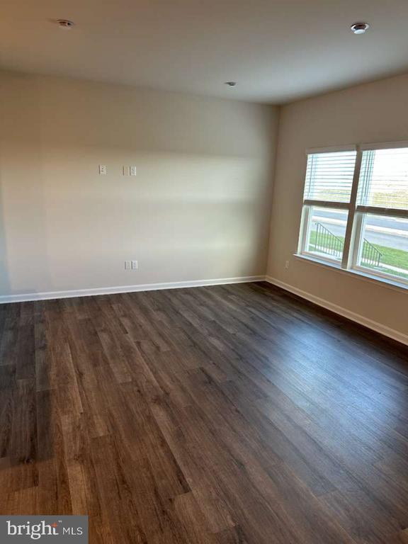 Building Photo - 165 Tigney Dr