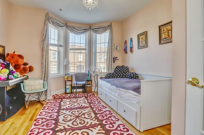 Building Photo - 4508 Brown St