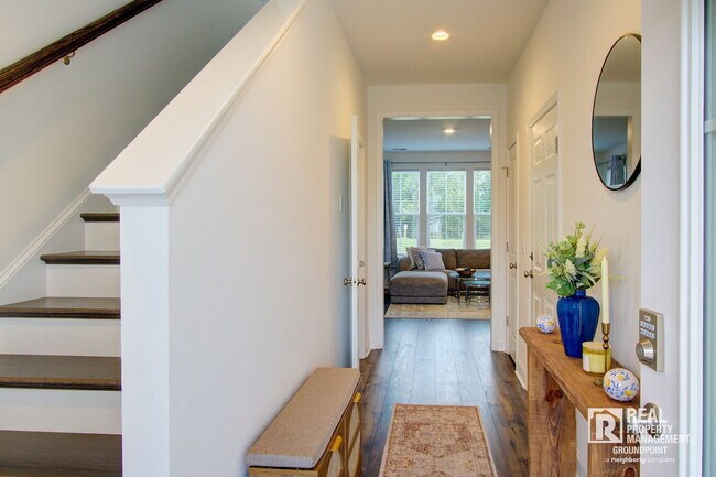 Building Photo - 357 Chapman Cir