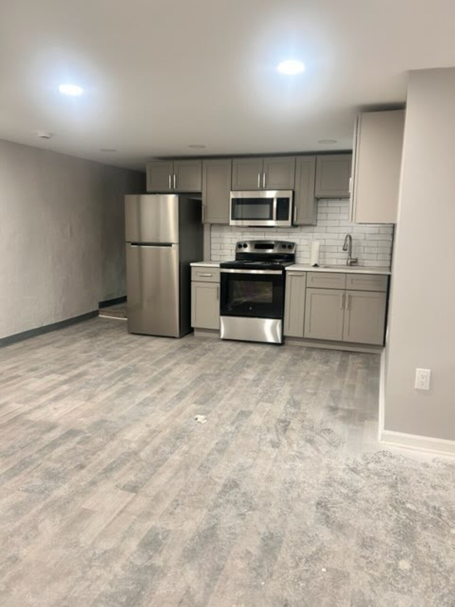 Building Photo - 4952 D St