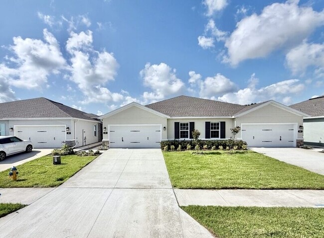 Building Photo - 499 Voltaire Dr