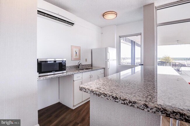 Building Photo - 10500 Rockville Pike