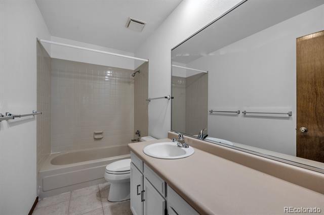 Building Photo - 7916 S Monaco Ct
