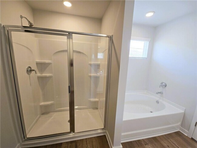 Building Photo - 5539 Rosehall Pl