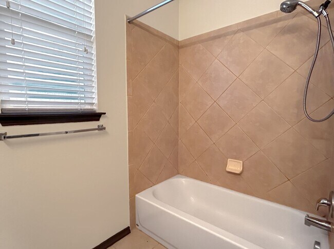 Building Photo - One-Story Home with Office in Bridlewood Park, Live Oak