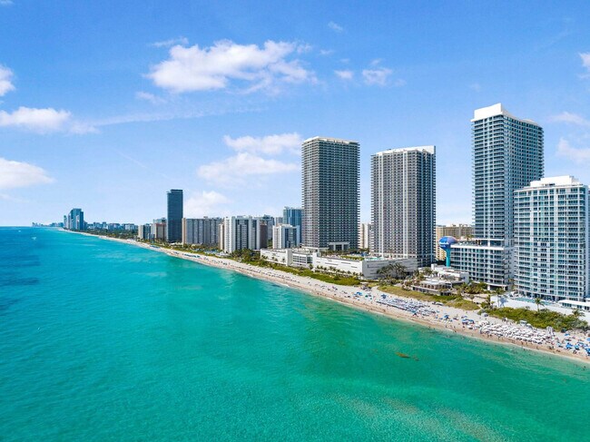 Building Photo - 4111 S Ocean Dr