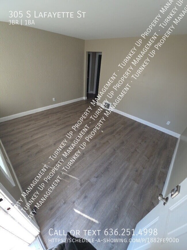 Building Photo - 305 S Lafayette St