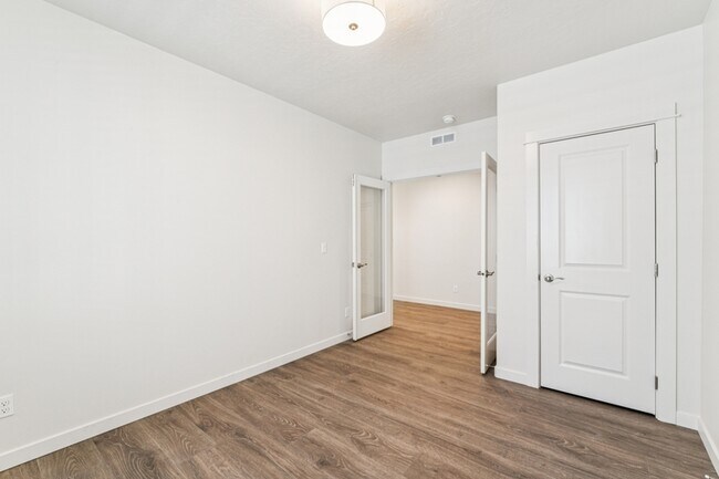 Building Photo - 10646 W Thimbleberry Ct