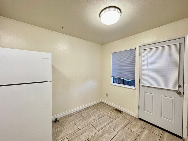 Building Photo - 5731 W 92nd Ave