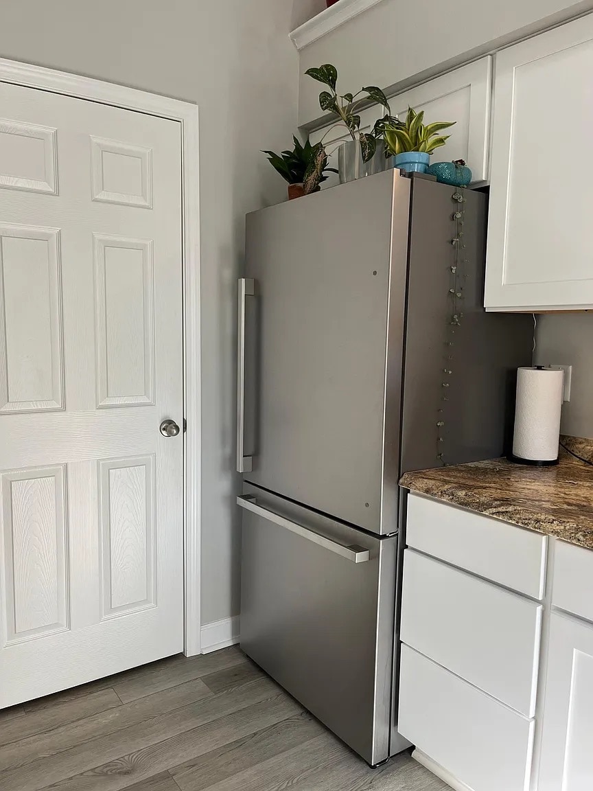 Building Photo - Room in House on Harmony Ct