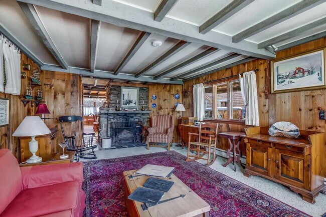 Building Photo - 6 Middle Rd