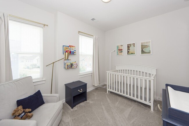 Building Photo - 3 Bedroom 2.5 Bath Single Family Home in Mixson