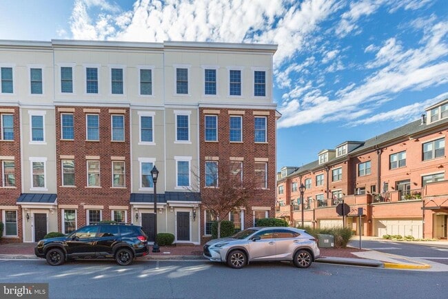 Building Photo - 451 Kornblau Terrace SE