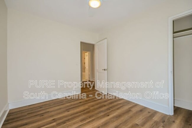 Building Photo - 1239 Sunset Dr