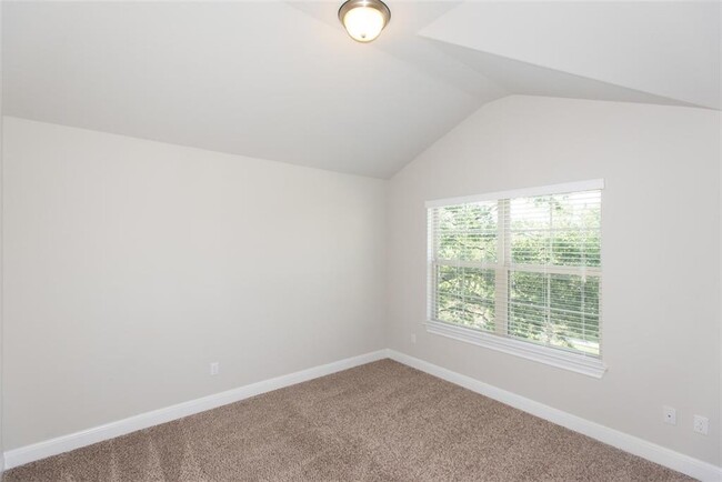 Building Photo - 15804 Cinca Terra Dr