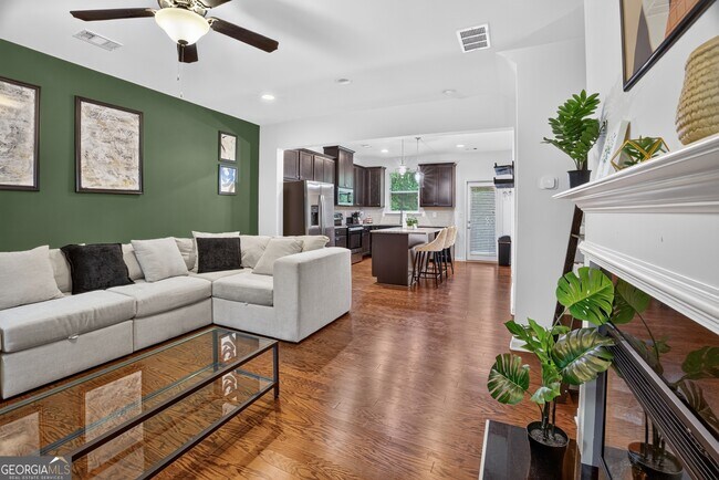 Building Photo - 865 Society Cir