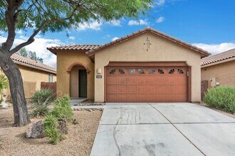 Building Photo - Unique NW Home