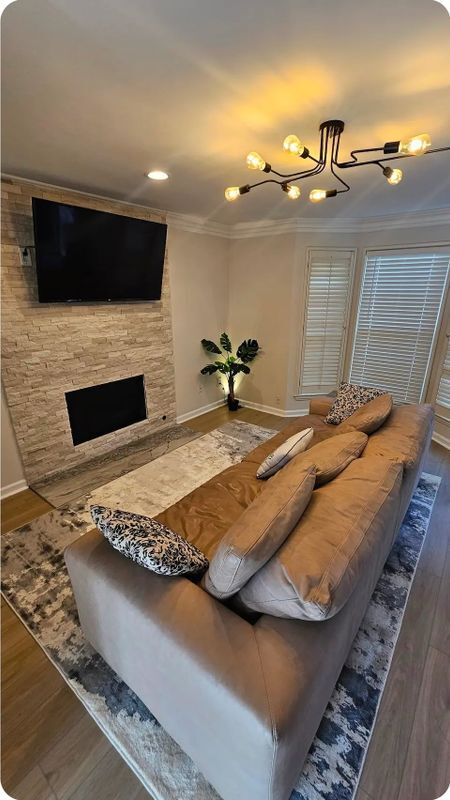Building Photo - 2940 Lexington Trace Dr