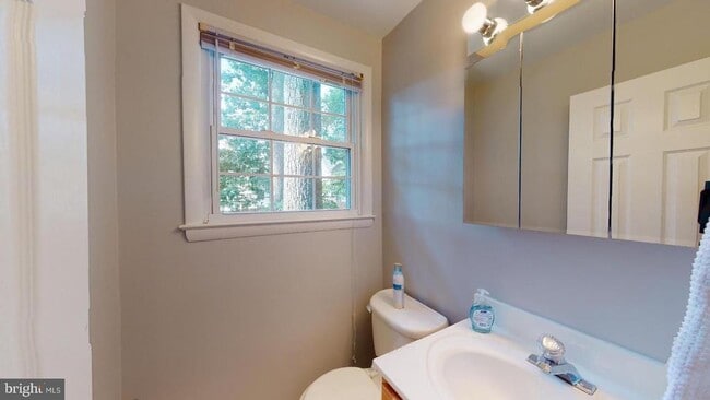 Building Photo - 2527 Bull Run Ct